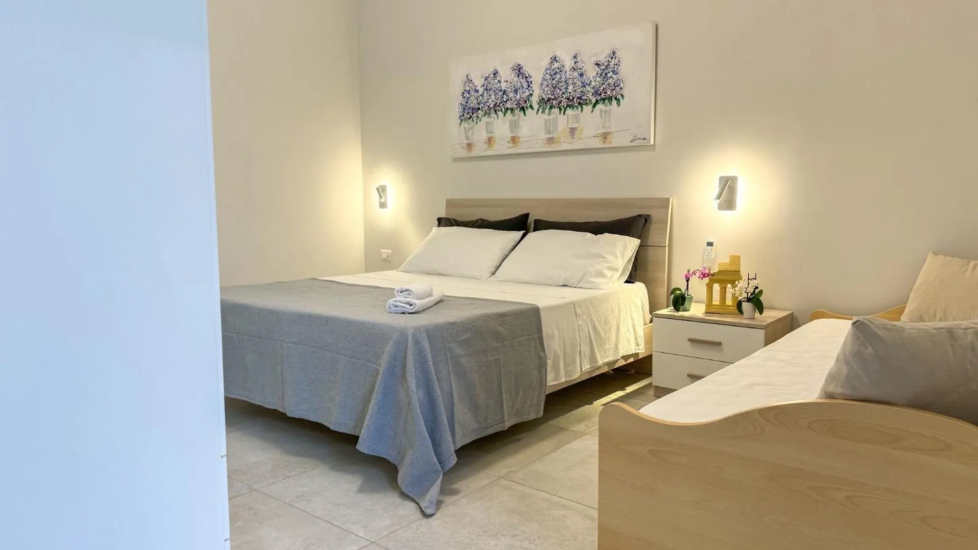 Vicoletto Fiorito Hotell Porto Empedocle Italien