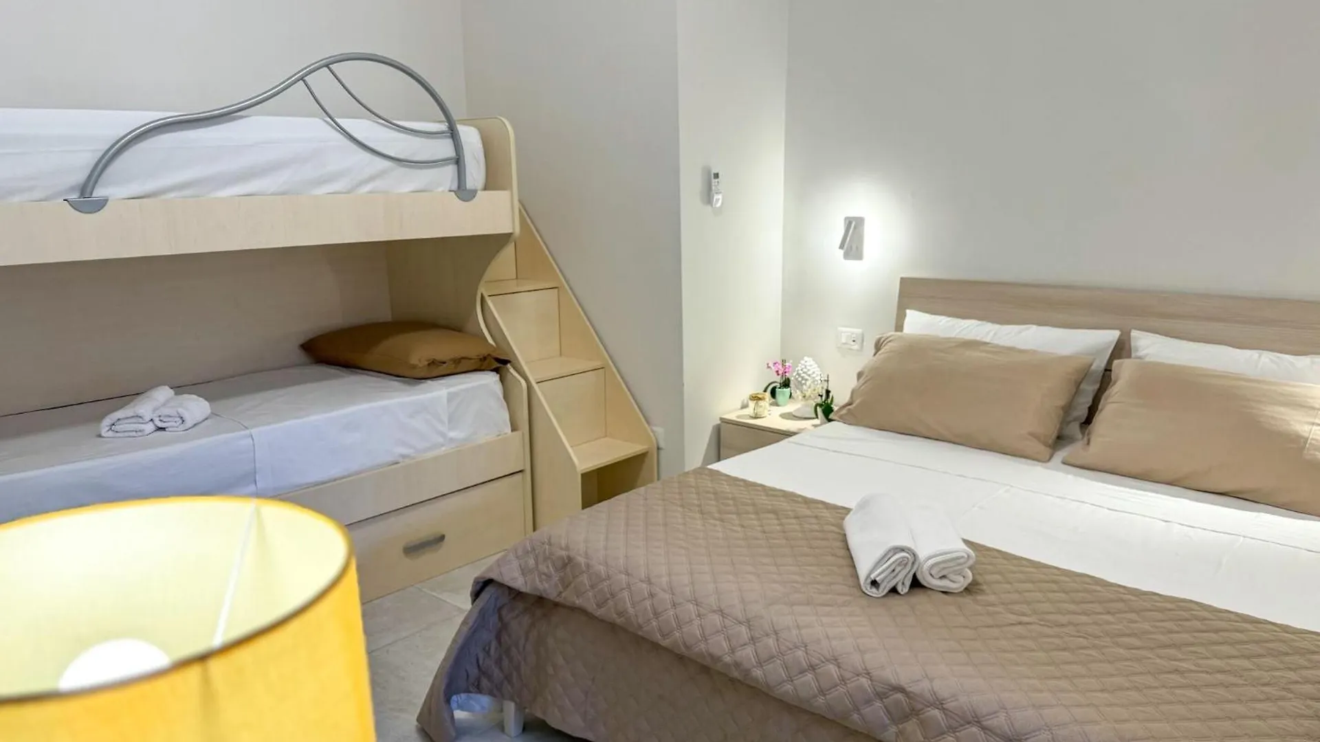 Pensionat Vicoletto Fiorito Hotell Porto Empedocle Italien